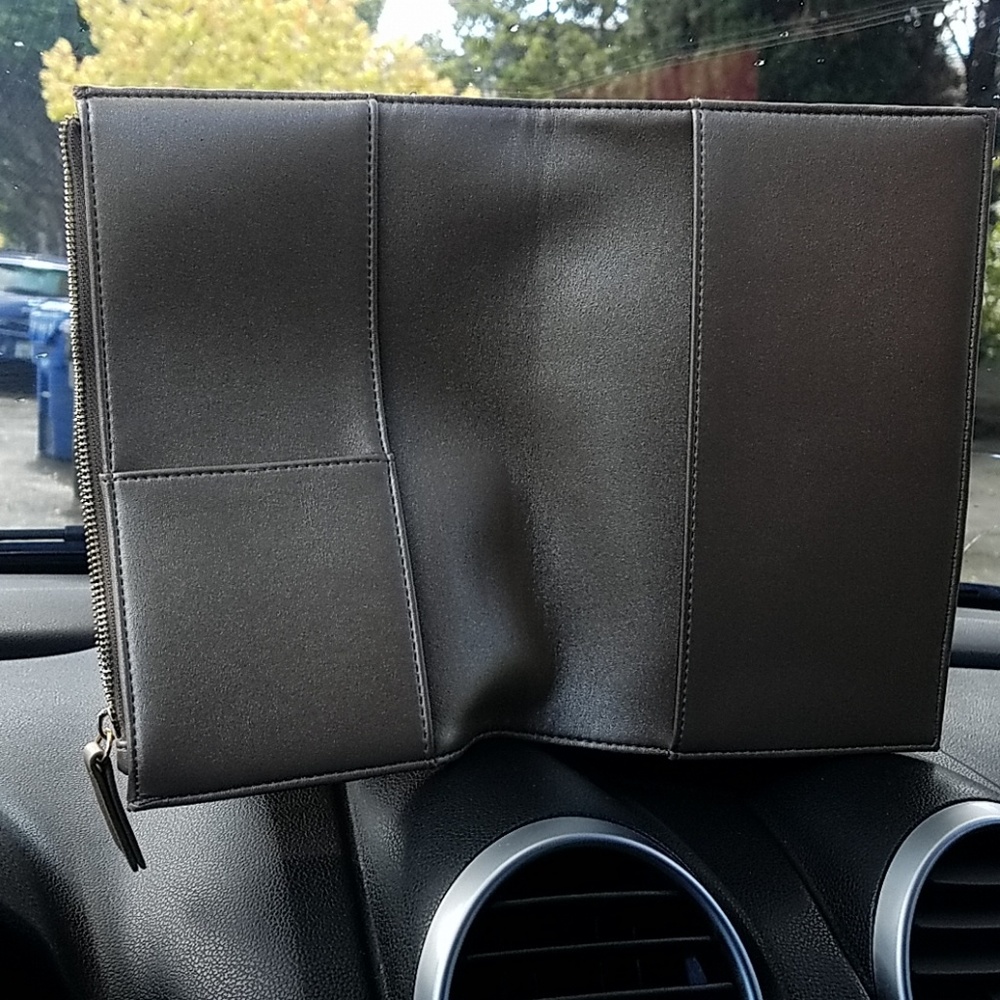 Wallet - Picture 2 of 4